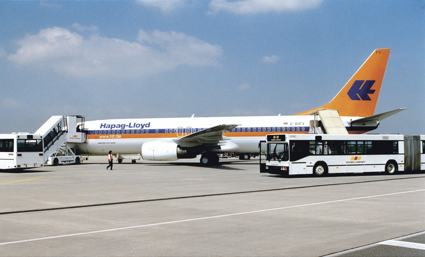 Hapag-Lloyd Boeing 737